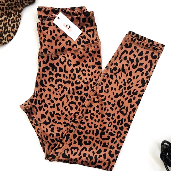 BROWN CHEETAH LEGGING - Picture 1 of 3